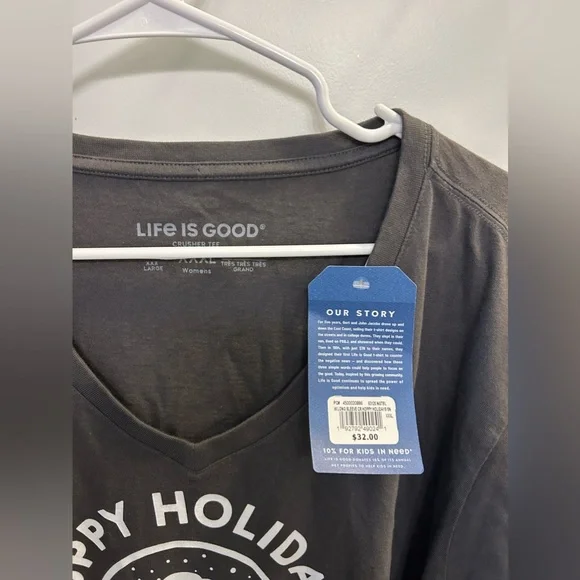 NWT Life Is Good Happy Holidays V-Neck Long Sleeve - Picture 3 of 10